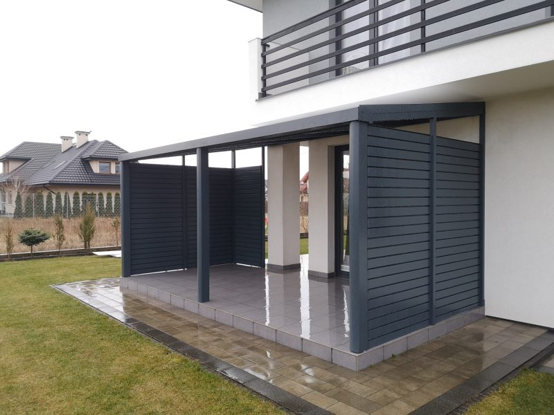pergola aluminiowa z dachem stałym poliwęglan komorowy jpg23